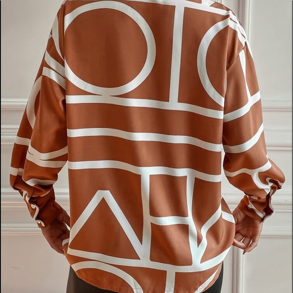 Elegant Abstract Geo Loose Relaxed Fit Print Button Down Shirt - Picture 6 of 16